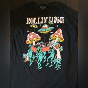 Men’s large T-shirt, aliens and mushrooms